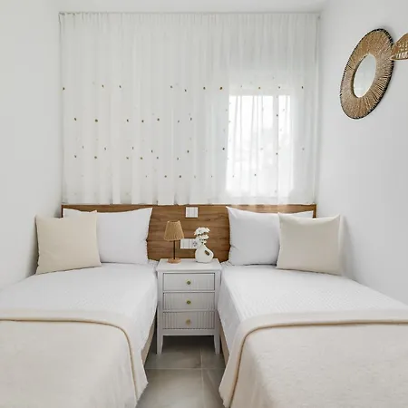 Valonia Garden Apartment *
